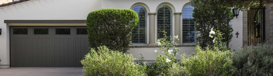 Model 7402, Wood Church Hill Plain Windows Door